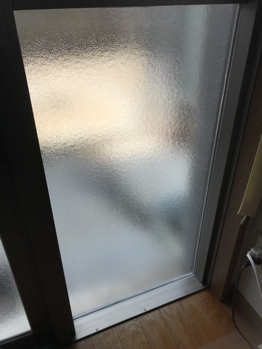 愛知県名古屋市のガラス施工日記 名古屋の窓ガラス交換 ガラス修理は ガラパゴス 即対応で最安5000円